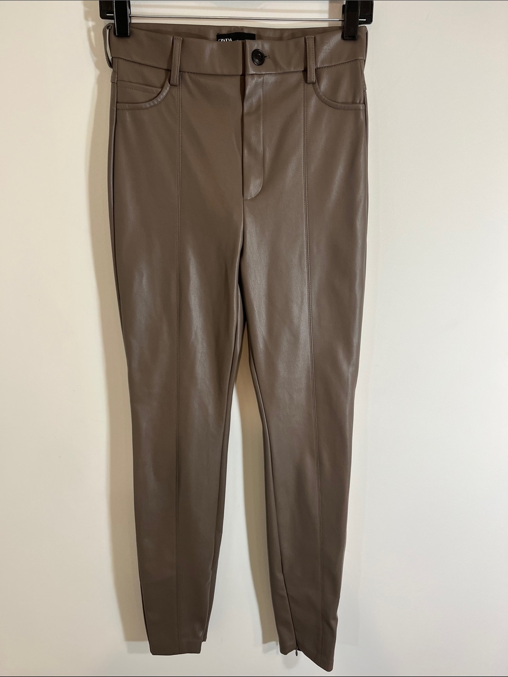 Zara vegan leather pants size Small